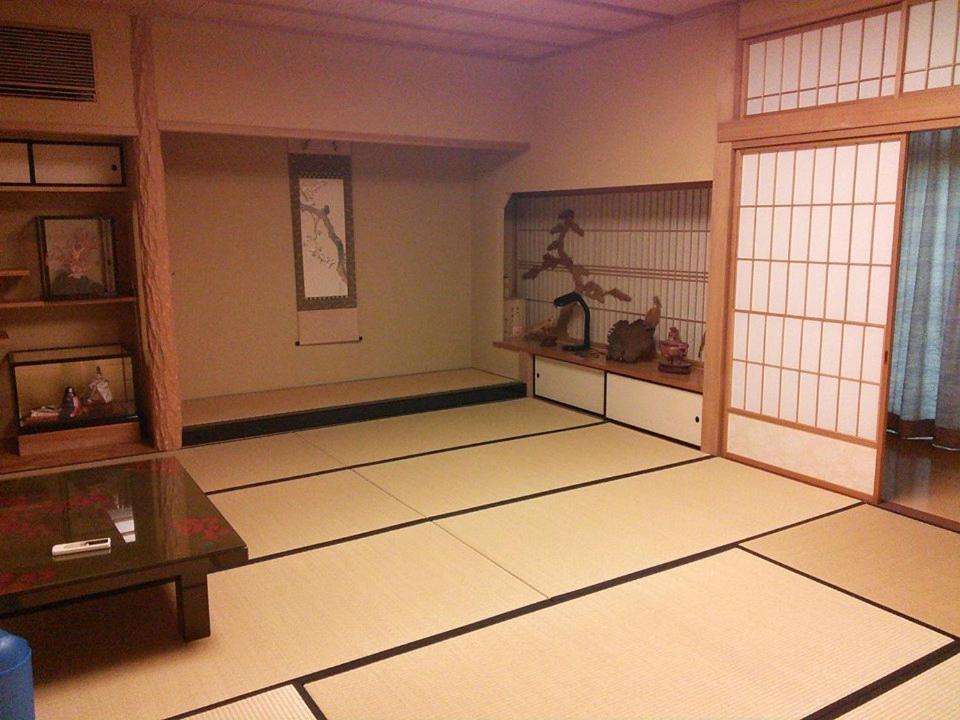 Maison d'hôtes Tomiya Ryokusuian Sado-Taiken Extérieur photo